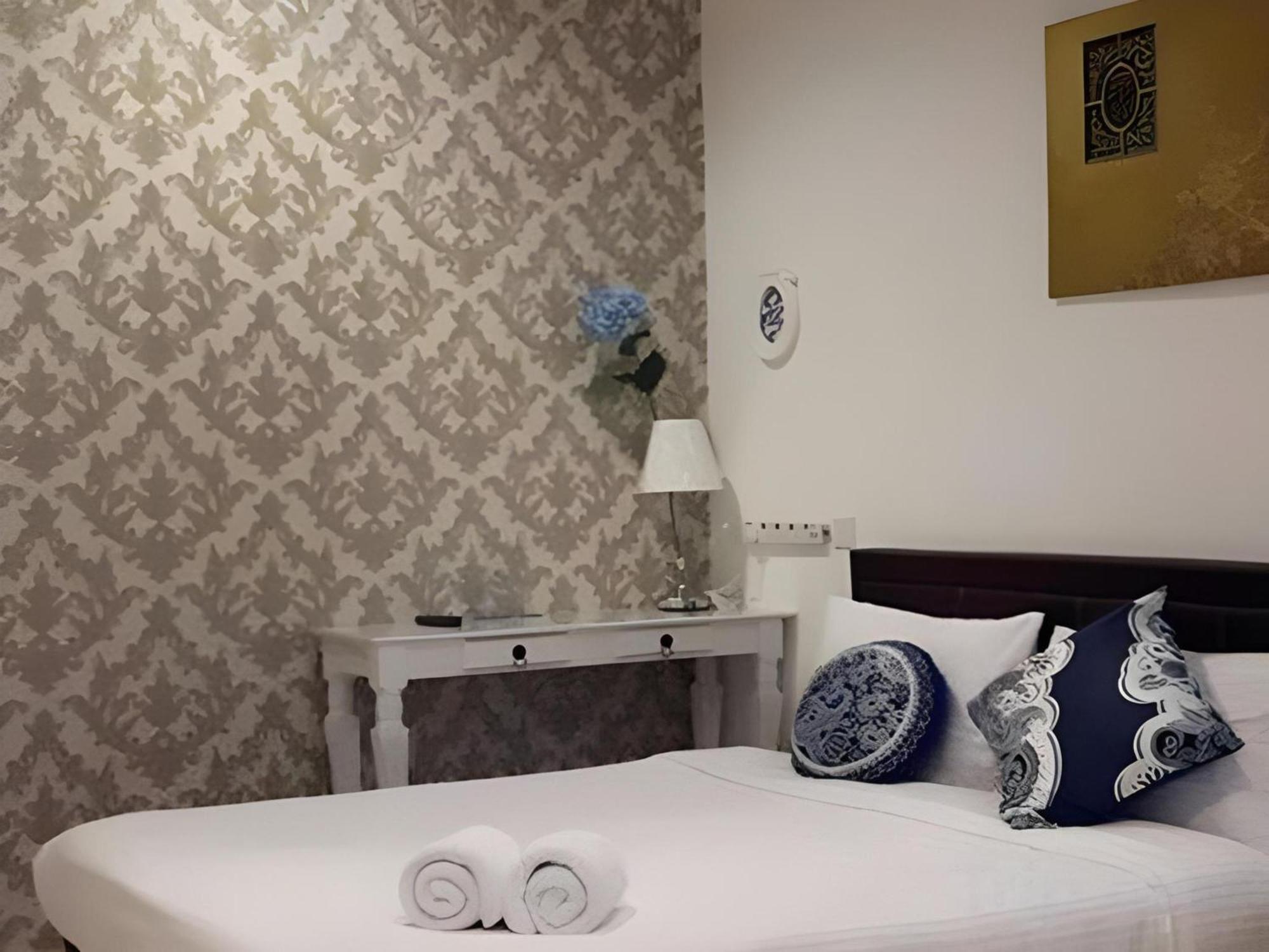 Oyo 91068 Elephant House Boutique Hotel George Town Bagian luar foto