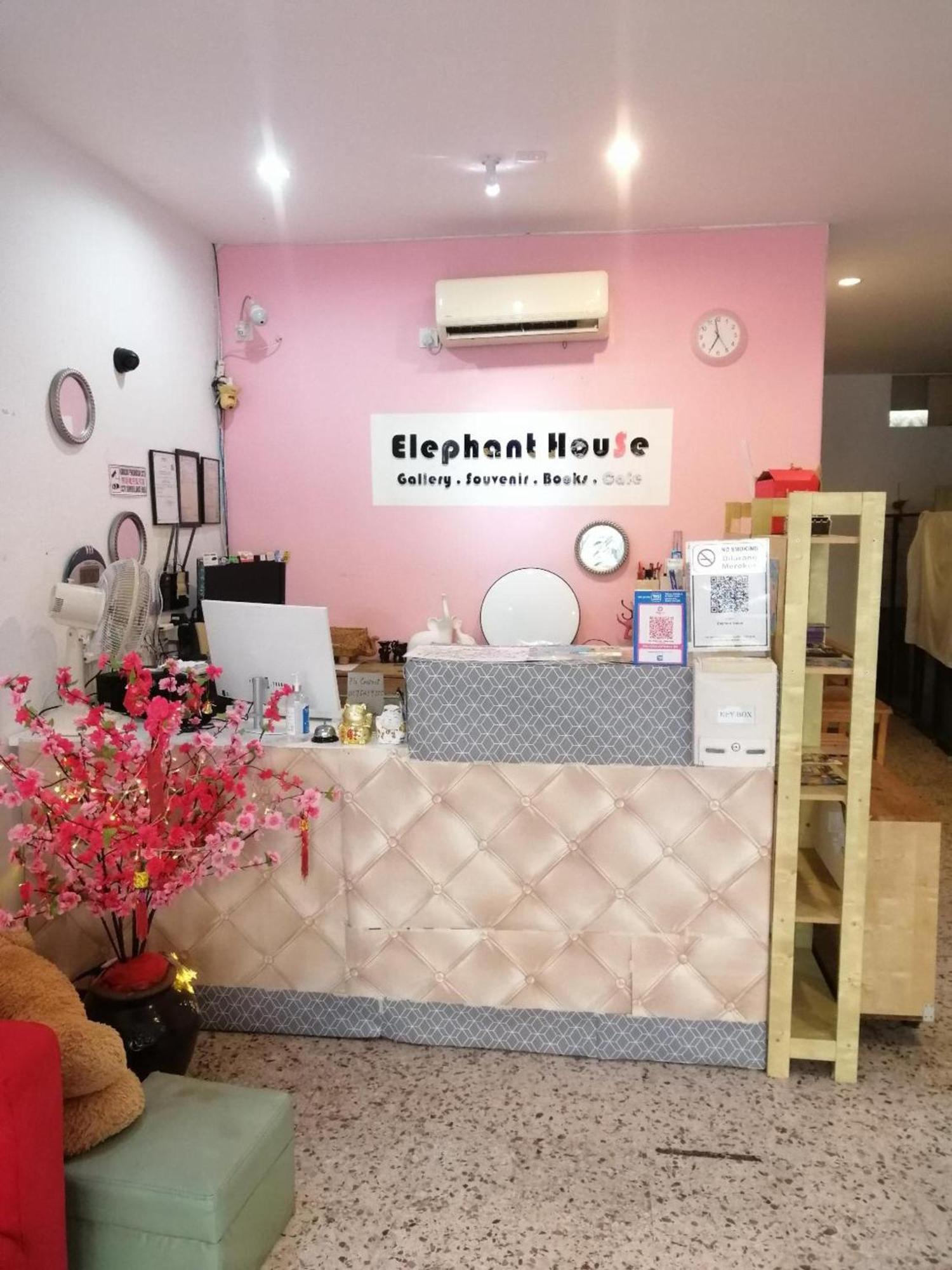 Oyo 91068 Elephant House Boutique Hotel George Town Bagian luar foto